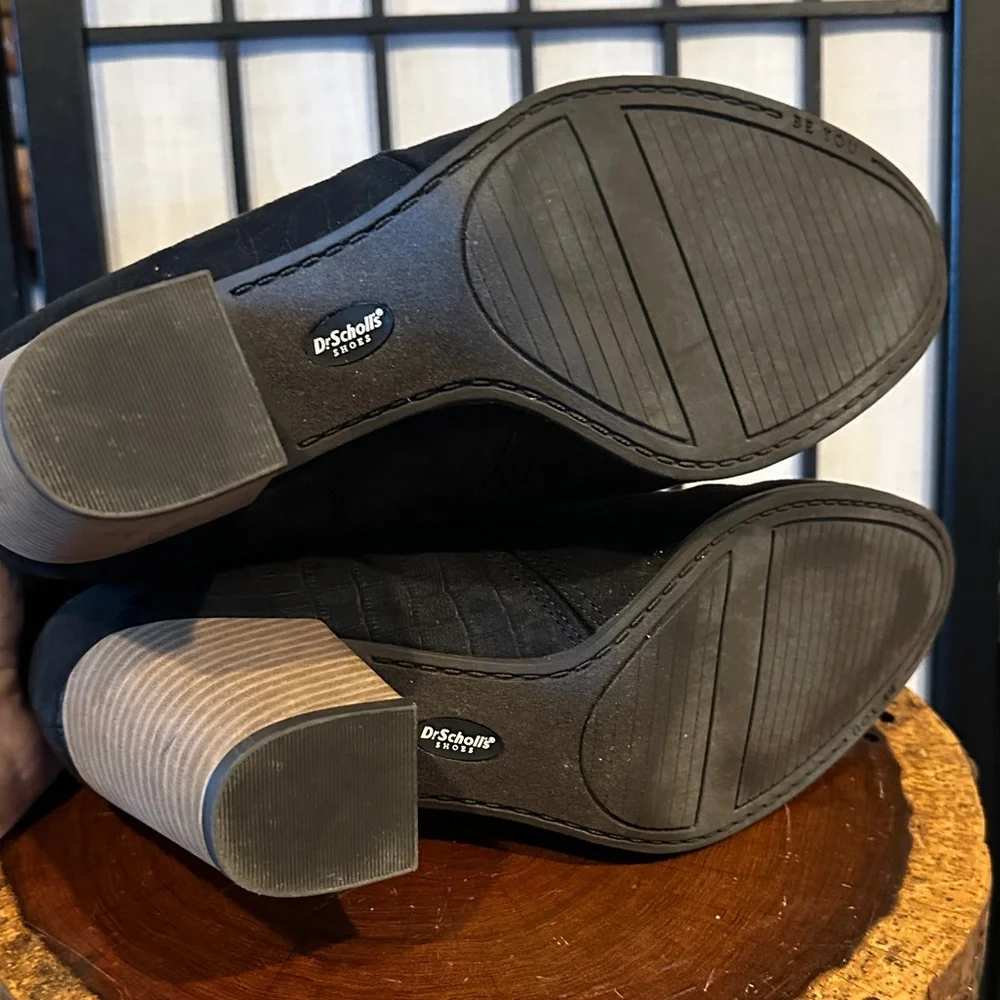 Dr. Scholl's Black Croc Embossed Sude Ankle Booties Worn Once 10m